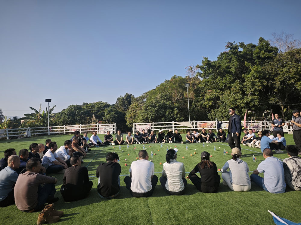 同心聚力,智创未来:冠杰科技2026“创新联动 携手突破”主题团建圆满举行(图1) 同心聚力,智创未来:冠杰科技2026“创新联动 携手突破”主题团建圆满举行(图1)